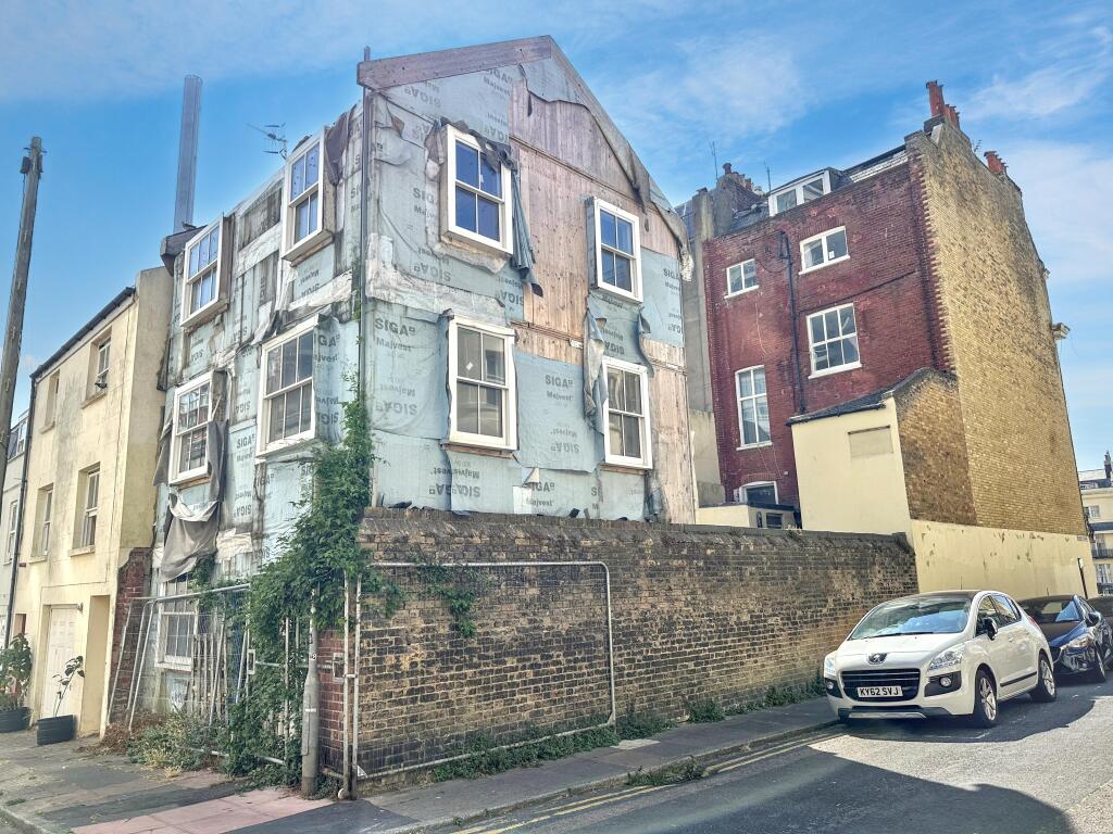 Land to the rear of 51 Regency Square, East Sussex, BN1 2FF - View 4