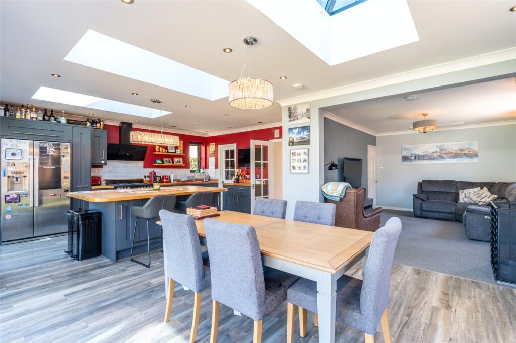 Hayes Lane, Colehill, Wimborne, Dorset, BH21 - More