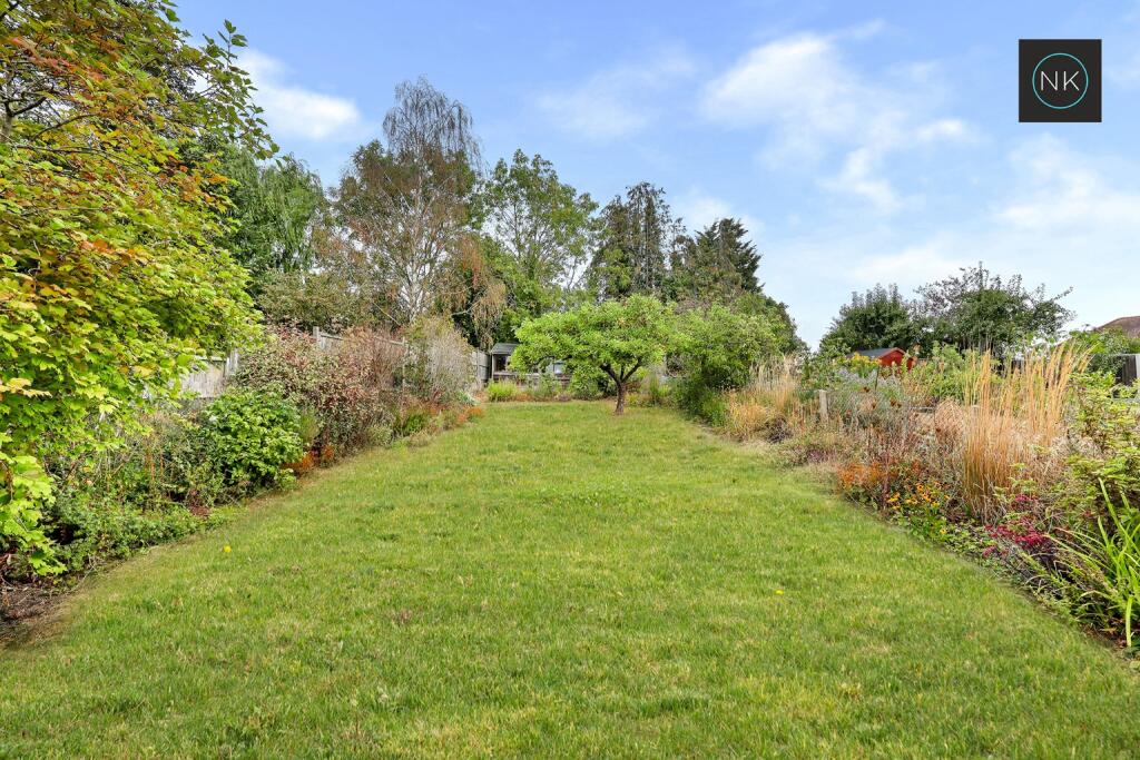 House in Epping Forest, Theydon Bois - View 4