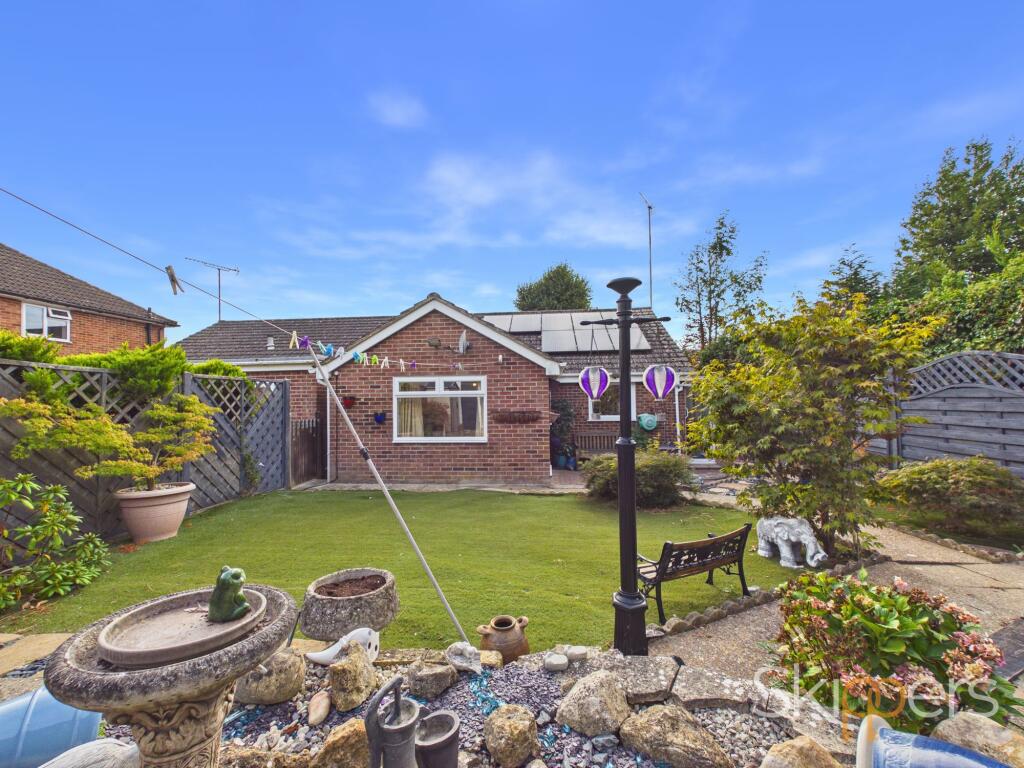House in Ashford, Bybrook, Kennington - View 4