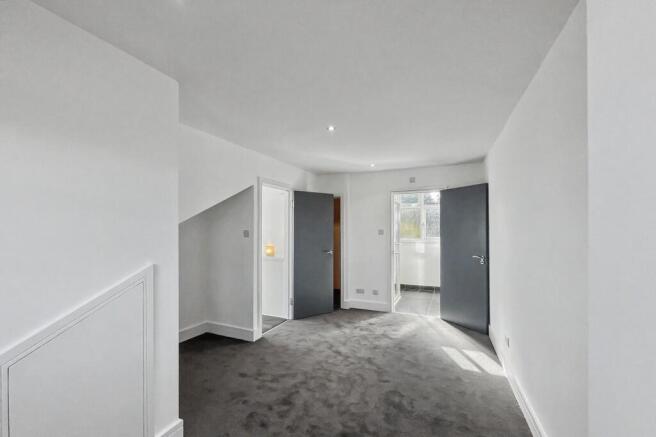 198 Upper Richmond Road West, London SW14 8AN