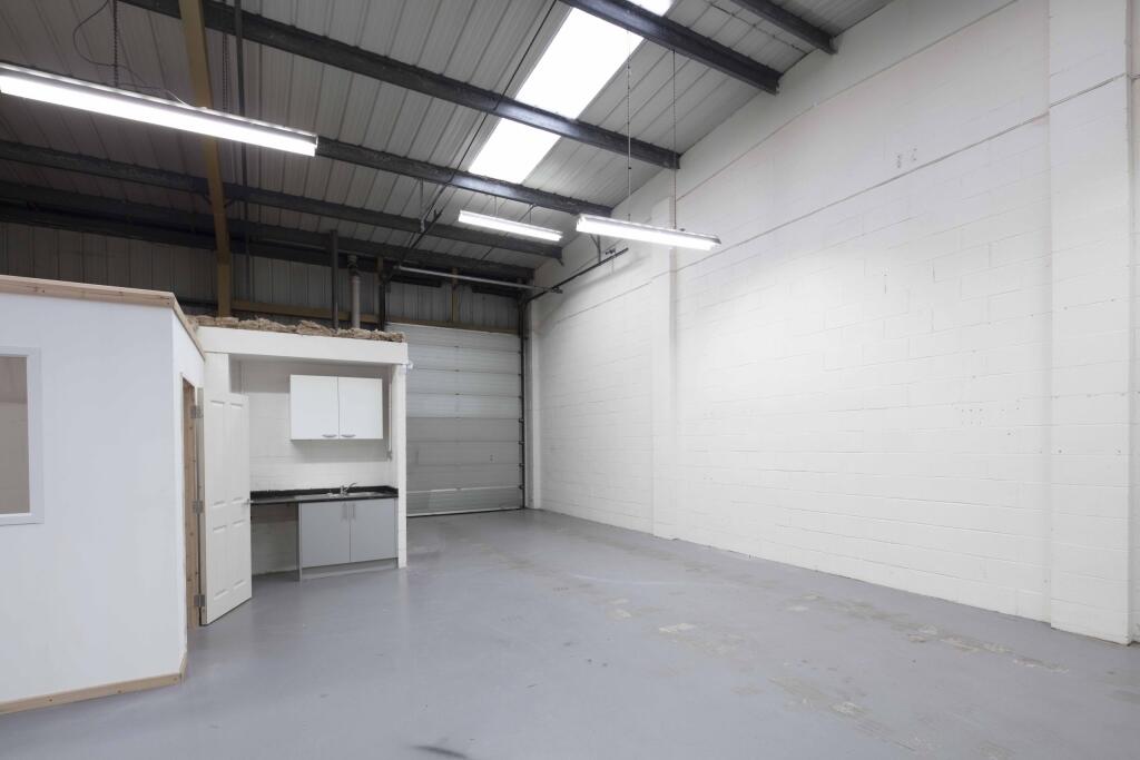 Gallery Image #7 for gbwest07 - Westlink Business Park - 1655