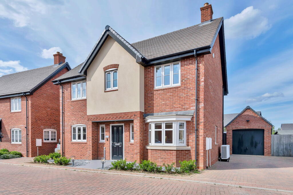 Main image of property: Allsopp Crescent, Brampton, Cambridgeshire, PE28 4GP