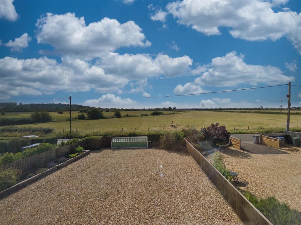 Woodrow Road, Melksham photo 4