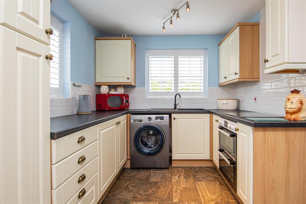 House in Weldon, North Northamptonshire - View 6