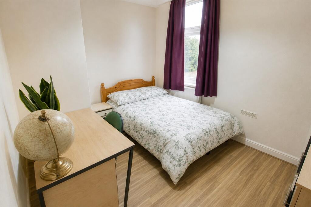 Dawlish Road, Birmingham, B29 - More