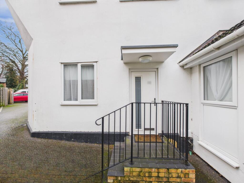 Main image of property: Malt House Place, Green Drift, Royston, SG8