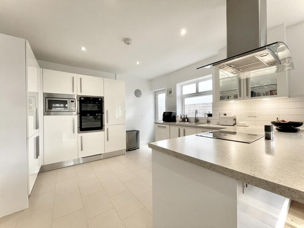 House in Christchurch, Iford, Fairmile - View 5