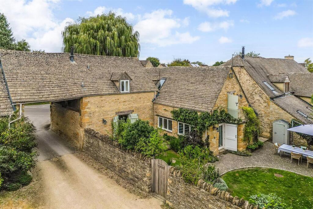 Main image of property: Broadwell, Gloucestershire