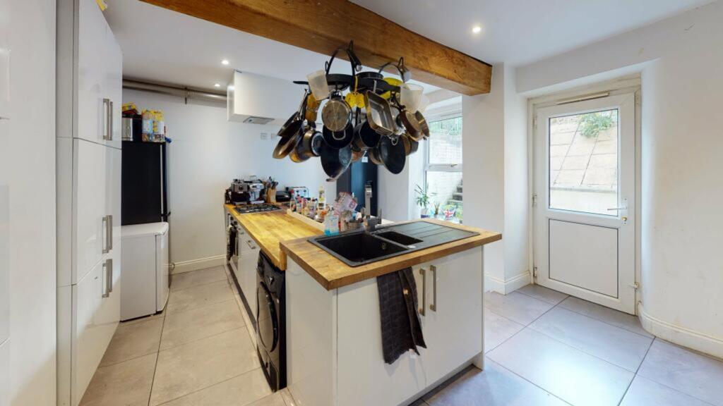 2 bedroom property for rent