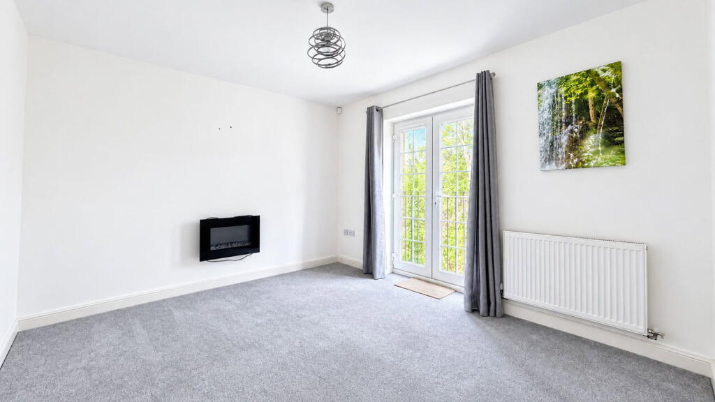 Apartment in Preston - More