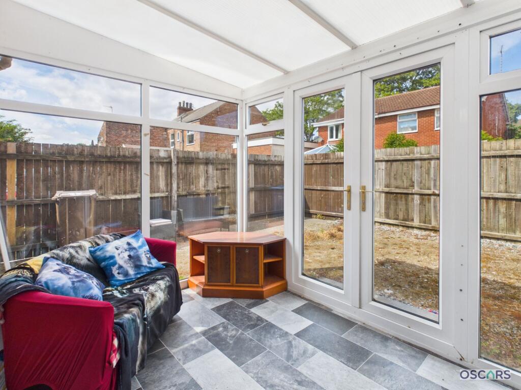 House in Hull - View 5