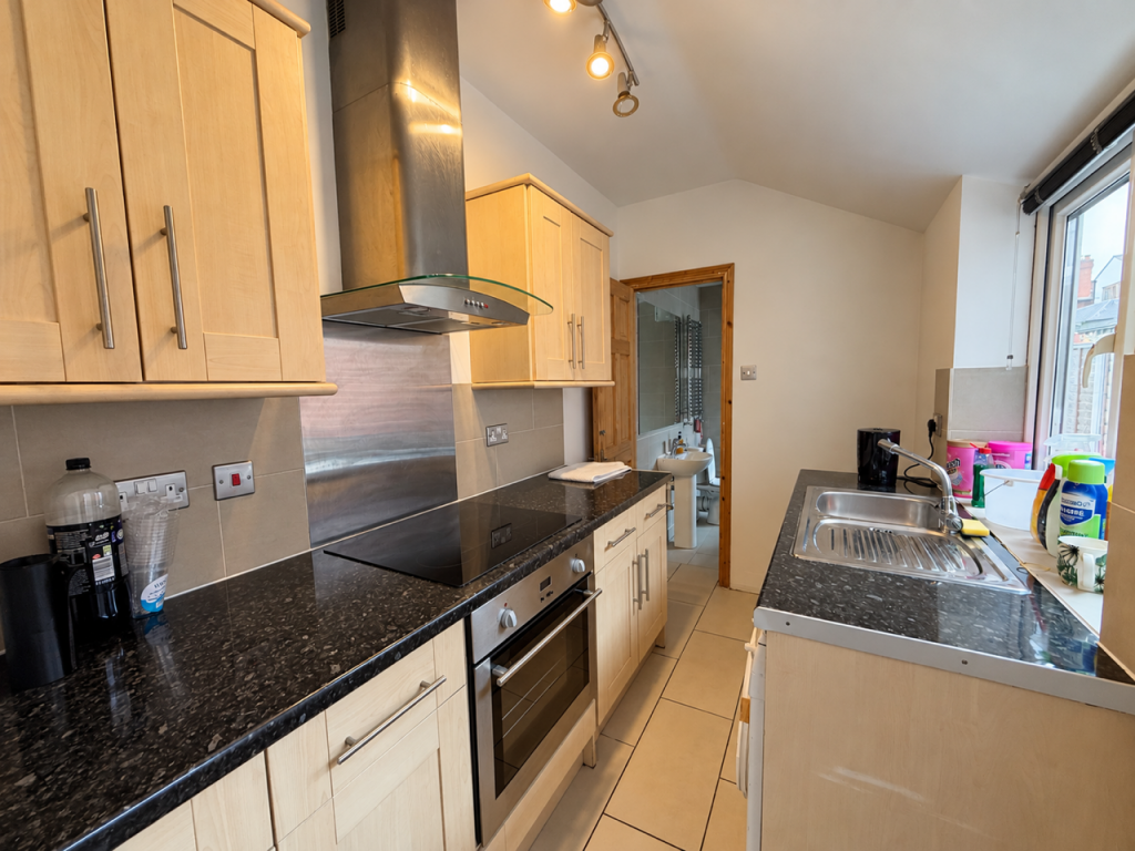 House in Birmingham, Acocks Green - View 4