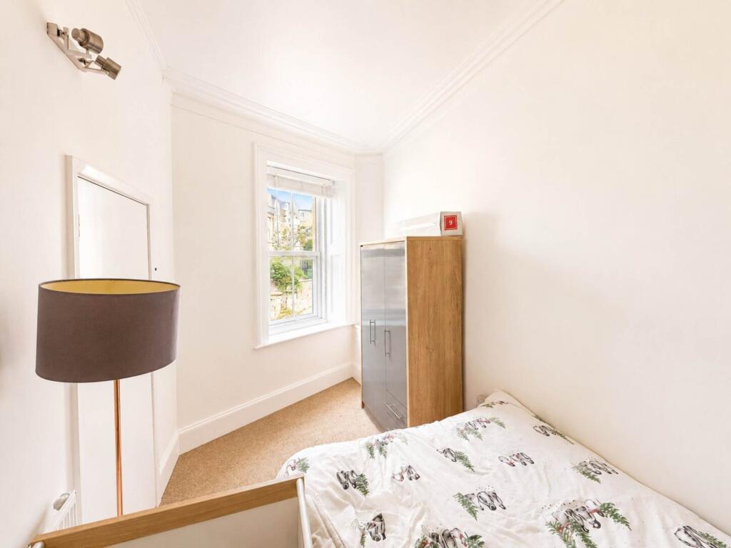 Apartment in Weston-super-Mare, Cliftonville - View 4