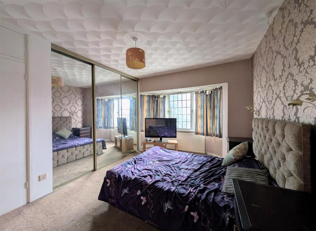 House in Gloucester, Chequers - View 4