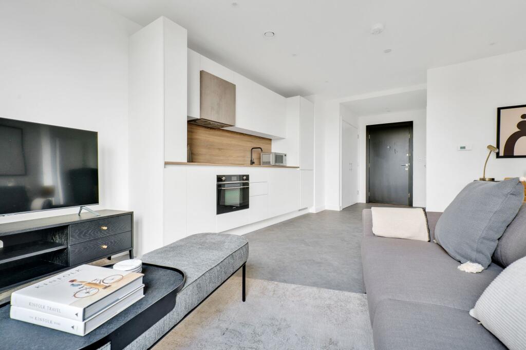 Main image of property: Skyline Apartments, Three Water, E3