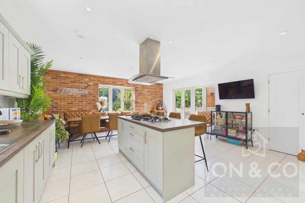 House in Northampton - View 2