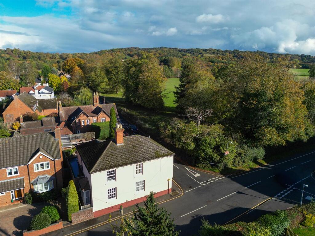 Hall Lane, Hagley photo 2