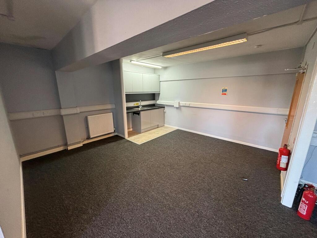 Kitchenette.jpg