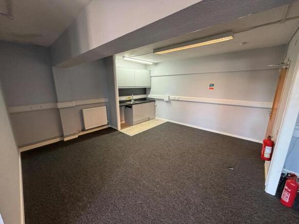 Kitchenette.jpg