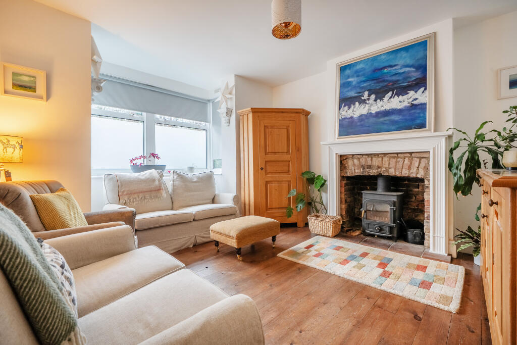 Main image of property: Cores End Road, Bourne End, SL8