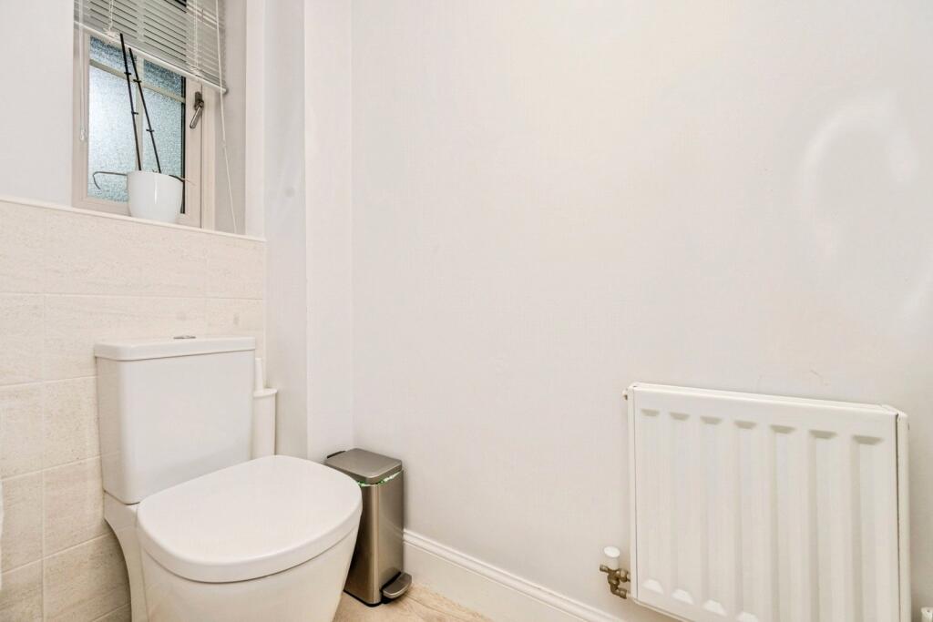 House in Stratford-on-Avon, Stratford-upon-Avon - More