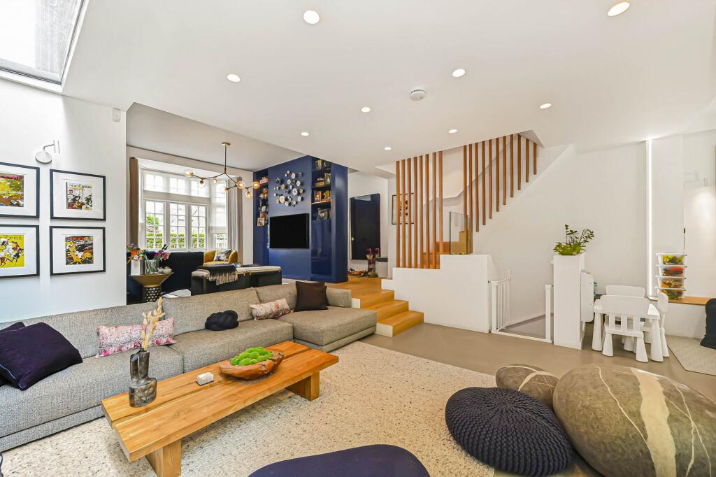 House in London - View 5