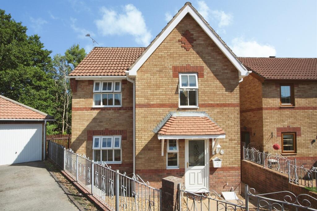 Main image of property: Elm Wood Drive, Tonyrefail, Porth