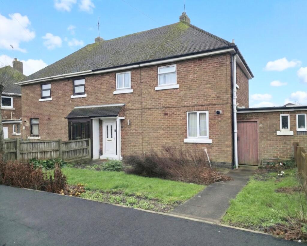 Main image of property: Beechwood Road, Bedworth, Warwickshire, CV12