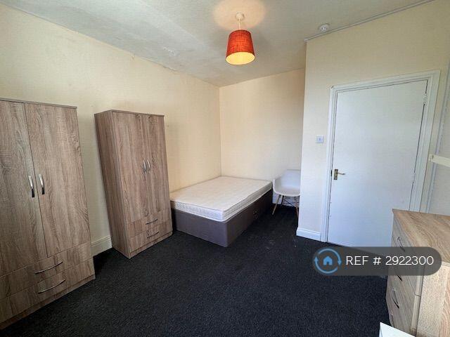 1 bedroom house share for rent