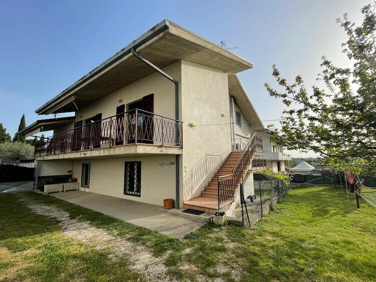 Main image of property: Abruzzo, Pescara, Civitella Casanova