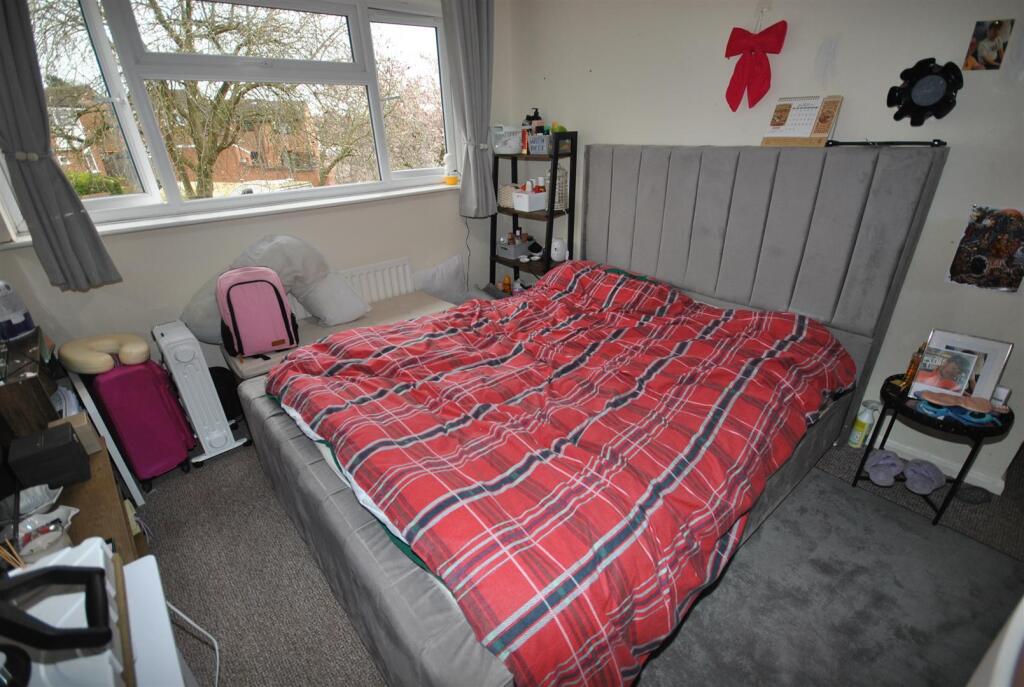 House in Rothwell, North Northamptonshire - View 5
