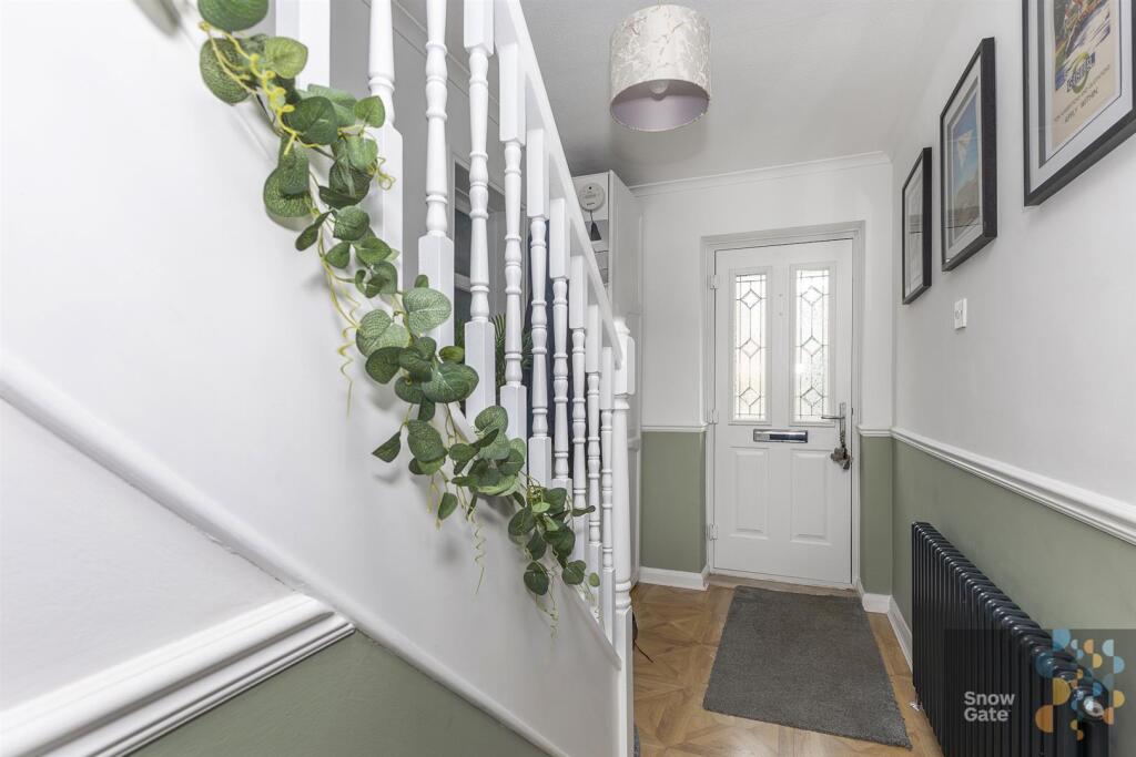 House in Wakefield - View 5