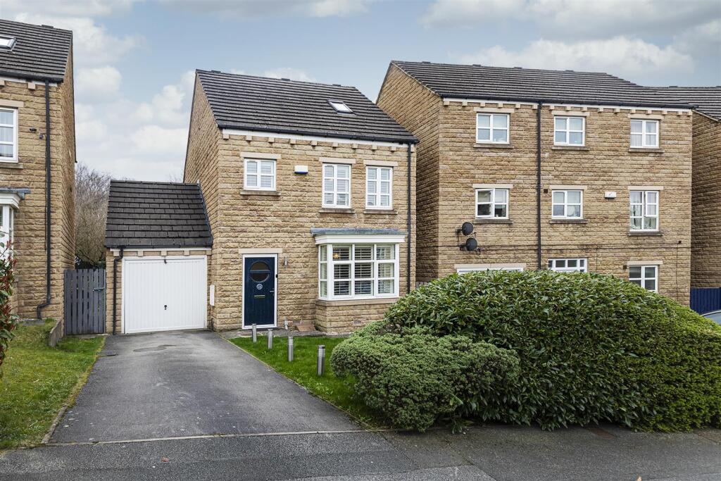 Main image of property: Suffolk Rise, Huddersfield