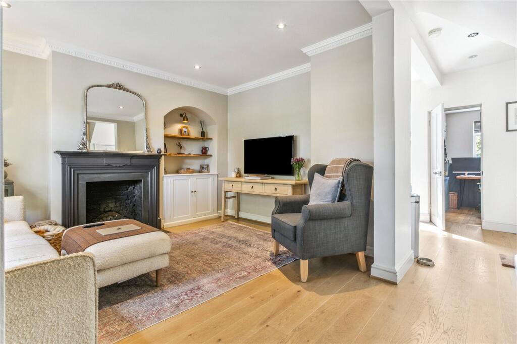 Main image of property: Putney Park Lane,
Putney, SW15