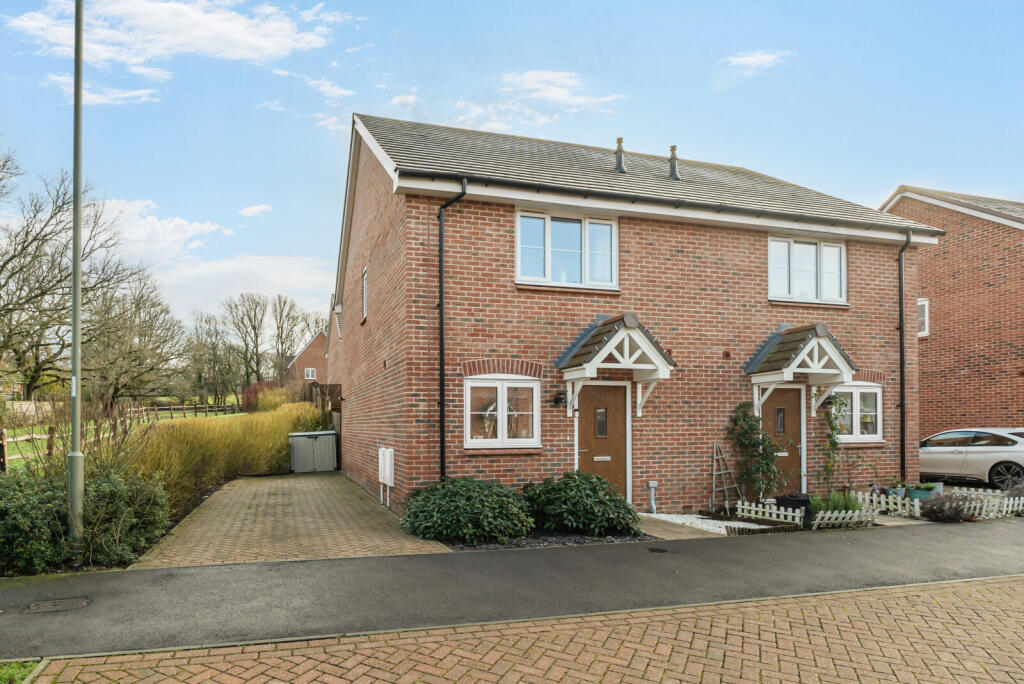 2-bed semi-detached on Farrier Lane, Cranleigh, GU6, £400,000