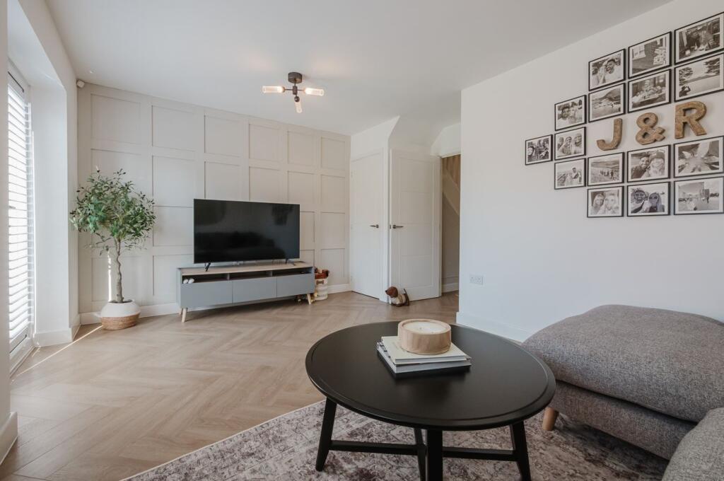 Skylark Drive, Partington, Manchester, M31 photo 2