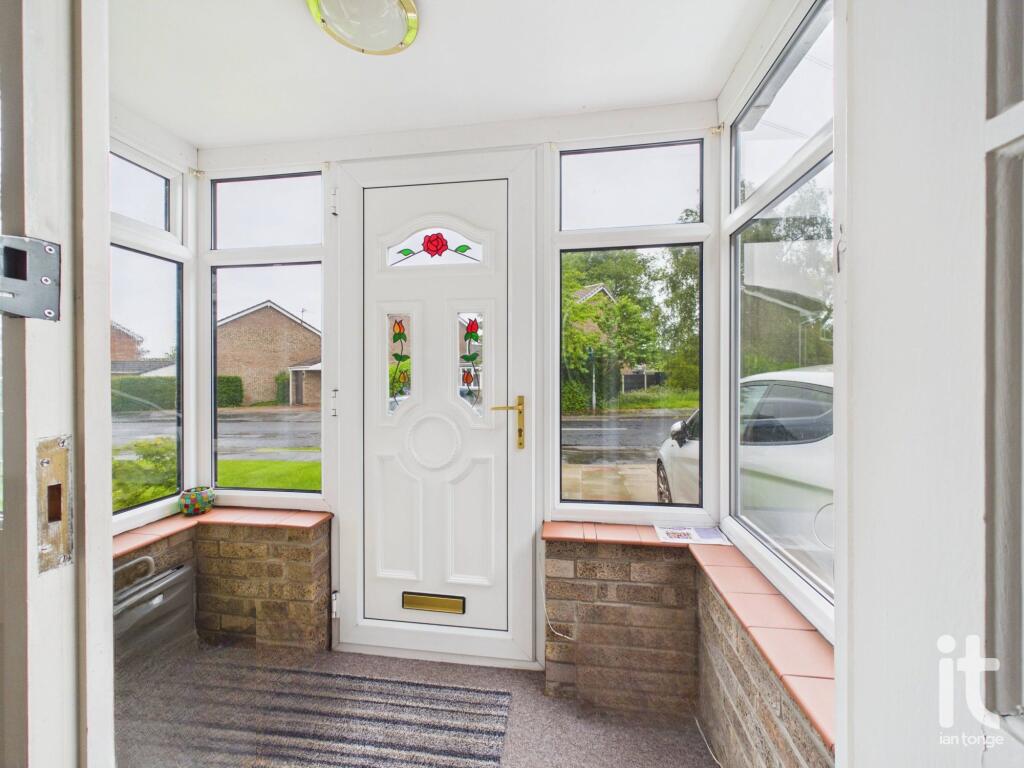 Shearwater Road, Offerton, Stockport, SK2 photo 4