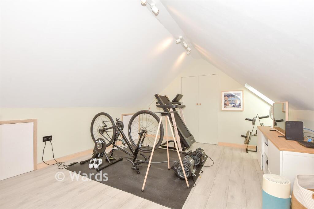 House in Tonbridge, Higham Wood - View 3