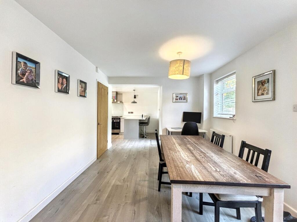 House in Bexhill-on-Sea, Little Common - More