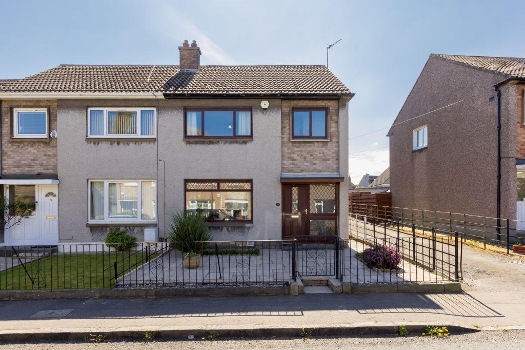 3-bed terraced on 76 Mountcastle Crescent, Edinburgh, EH8 7SE, £310,000