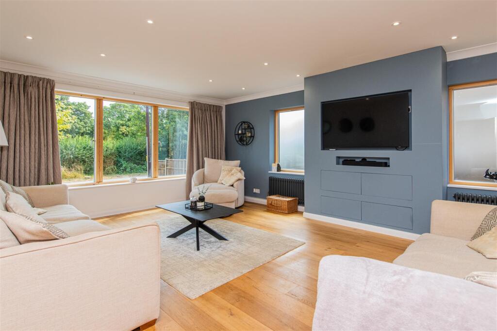 Paradise Lane, Kettering photo 3