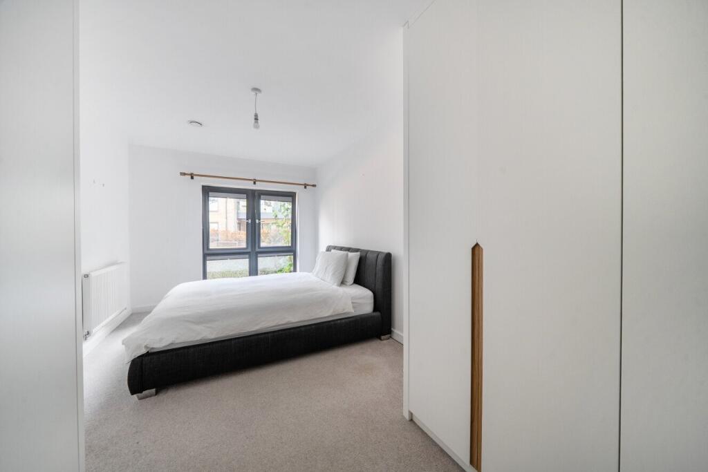Apartment in London - View 3
