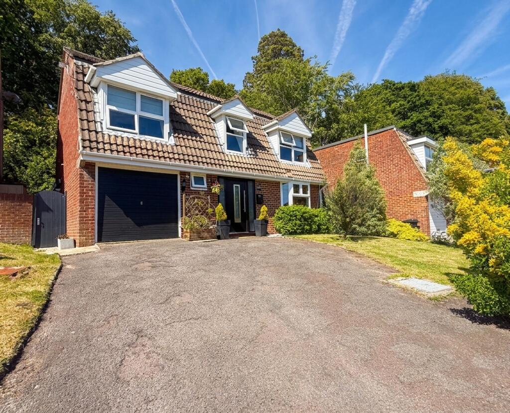 Main image of property: Belvedere Road, Dibden Purlieu, SO45