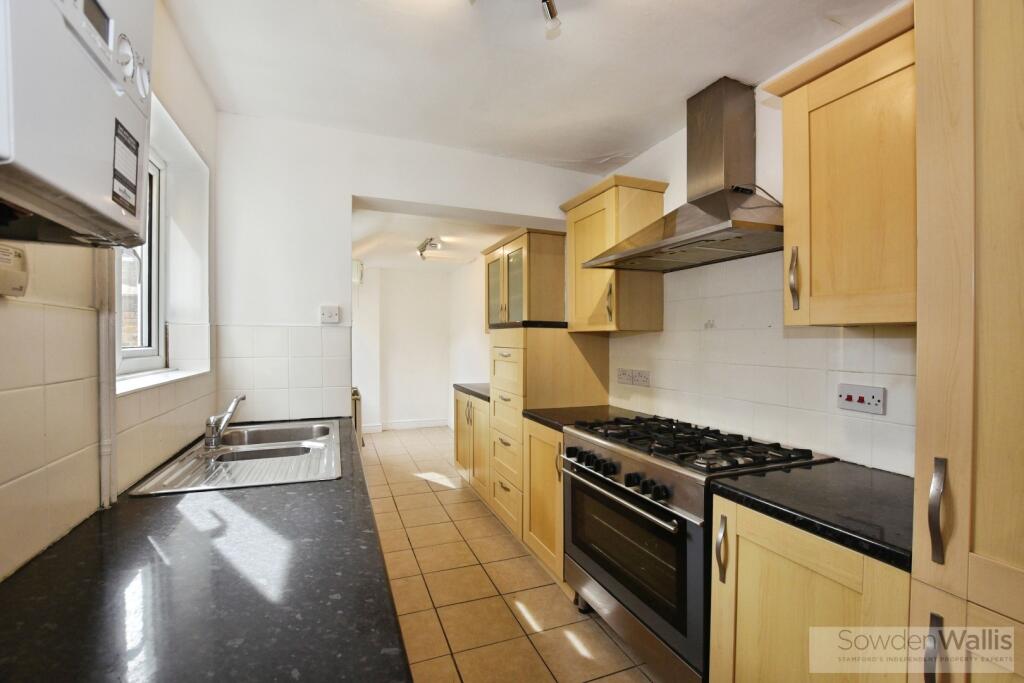 House in Peterborough - View 4