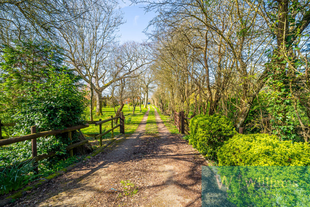 Fernleigh, Briddlesford Road, Newport, Isle Of Wight photo 2