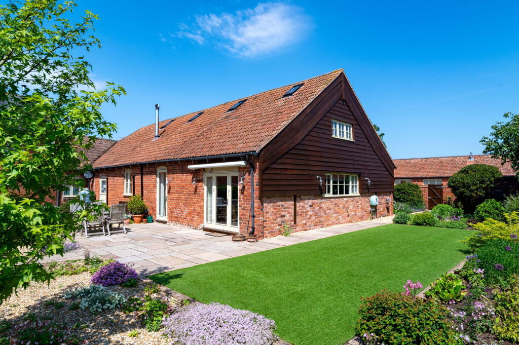 Main image of property: Stunning 5 Bed Barn Conversion – Ocle Pychard, Herefordshire
