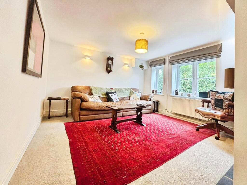 Boreham Road, Warminster, BA12 photo 2