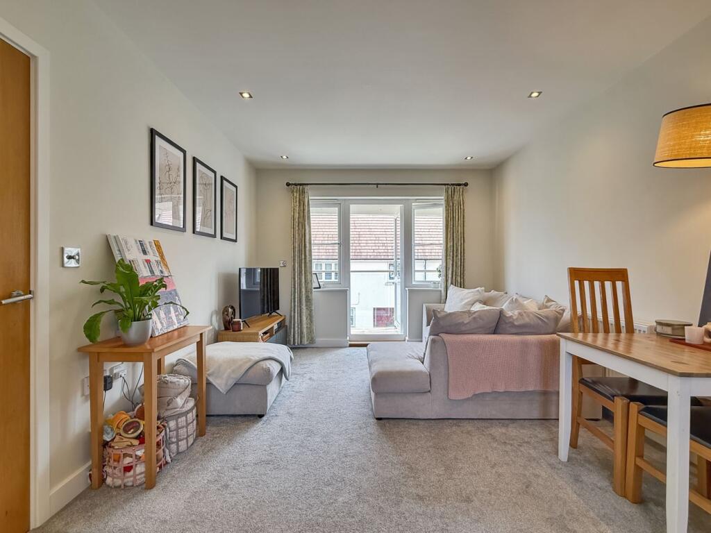 Apartment in Braintree, Rayne - View 4