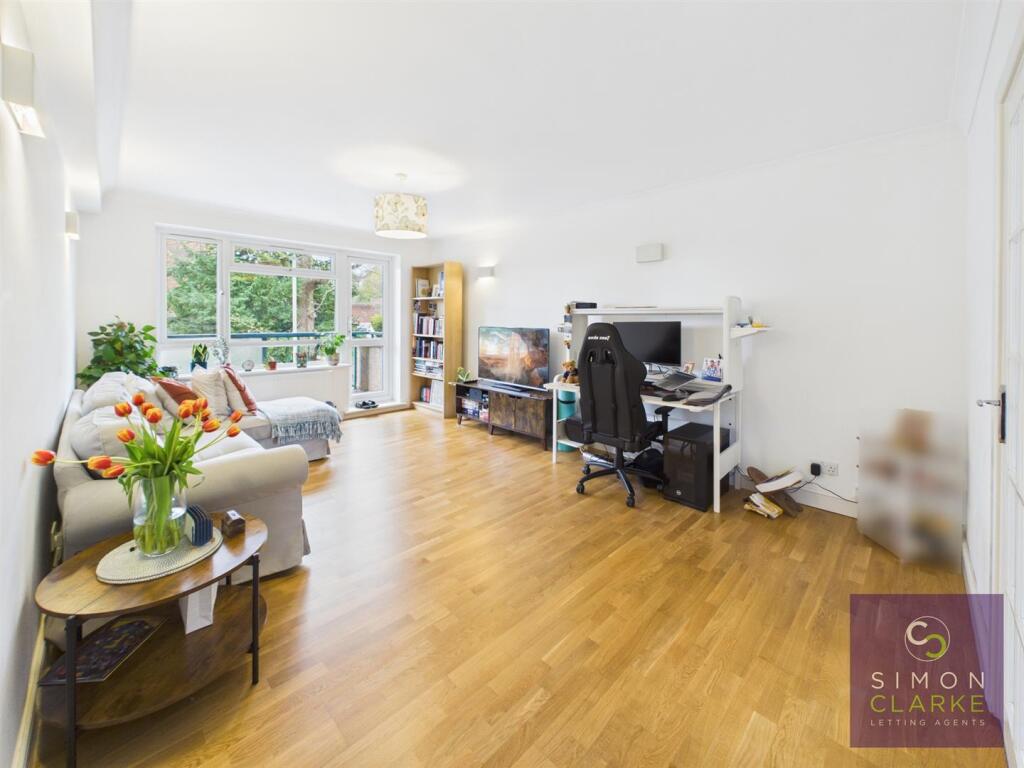 Main image of property: Holders Hill Road, London NW4